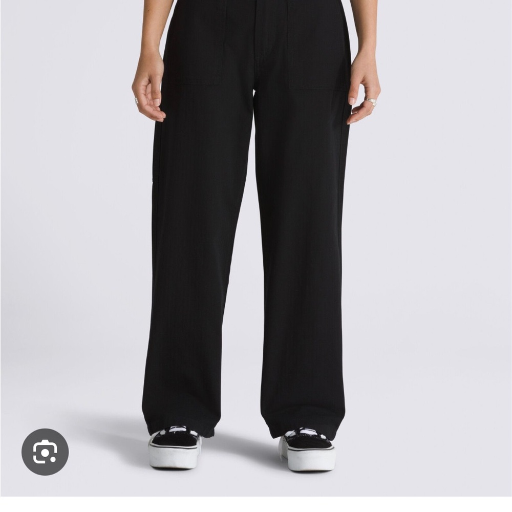US 24 — NWT Vans Women’s Union Relaxed Carpenter Pants